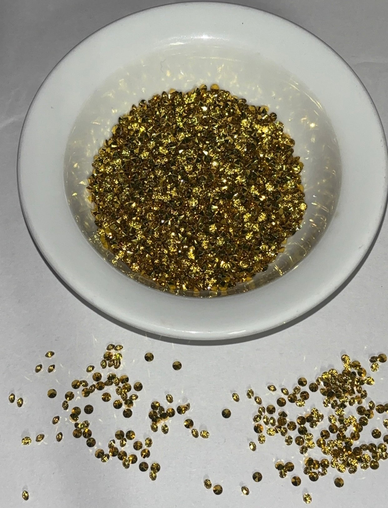 Rhinestones gold